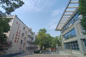 三台县第一中学环境图